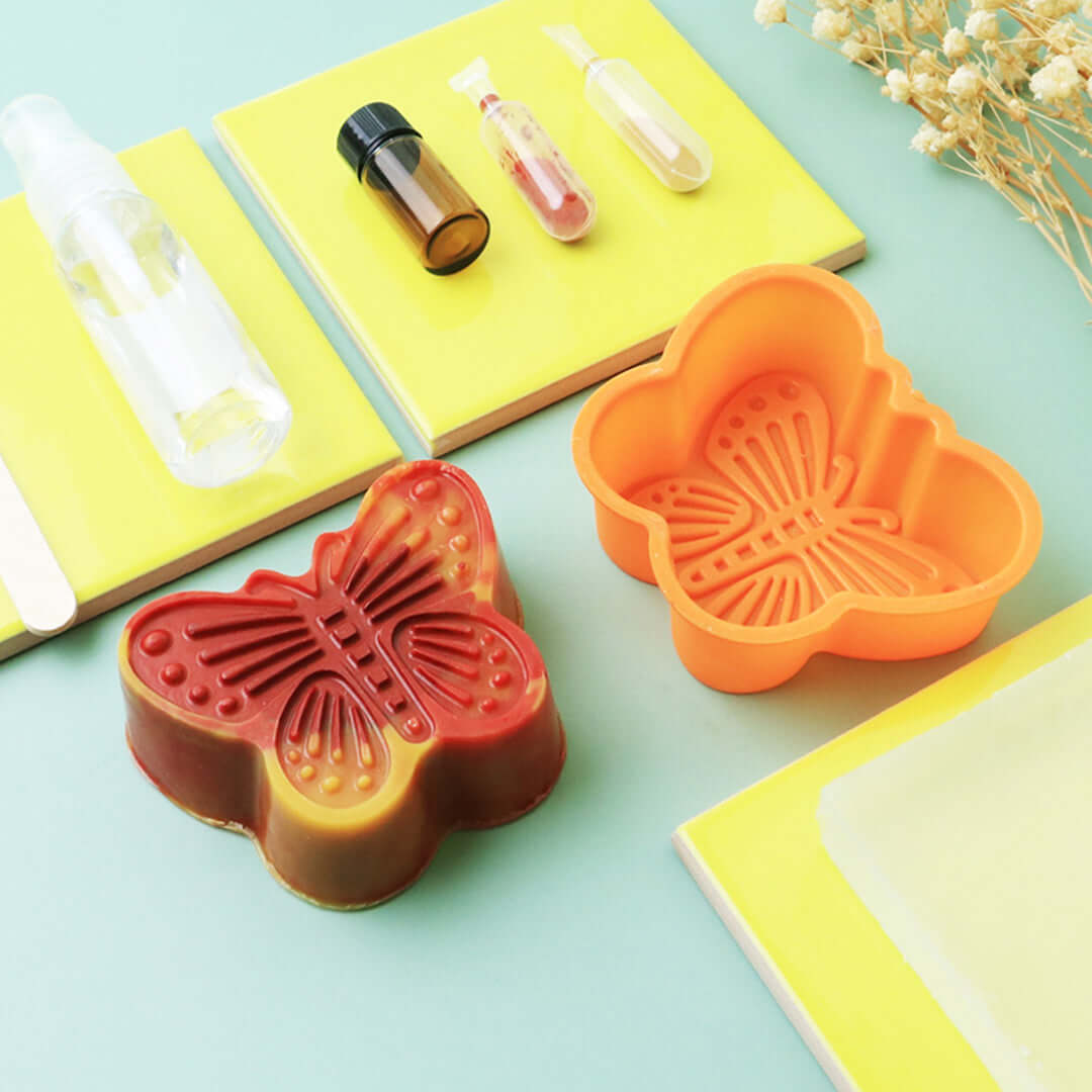 Mini Crafti-Kit - Melt & Pour Butterfly Soap Making Kit