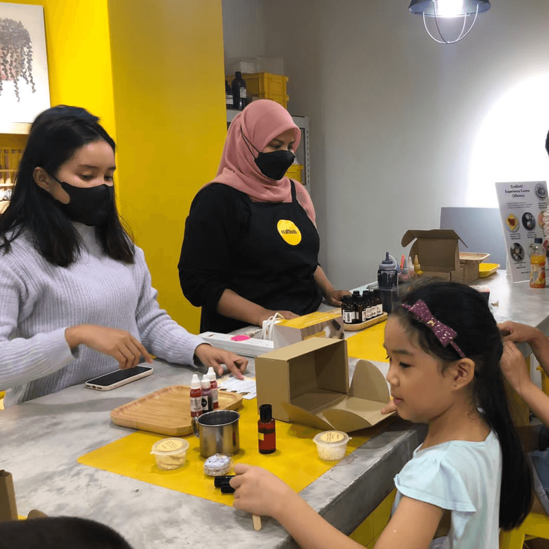 Craftiviti Experience Centre - 30 to 45mins per kit (Experience Fee does not include the kit)