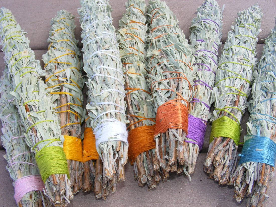 The Ultimate Guide to Smudge Sticks: Benefits, Uses, and How to Smudge Properly