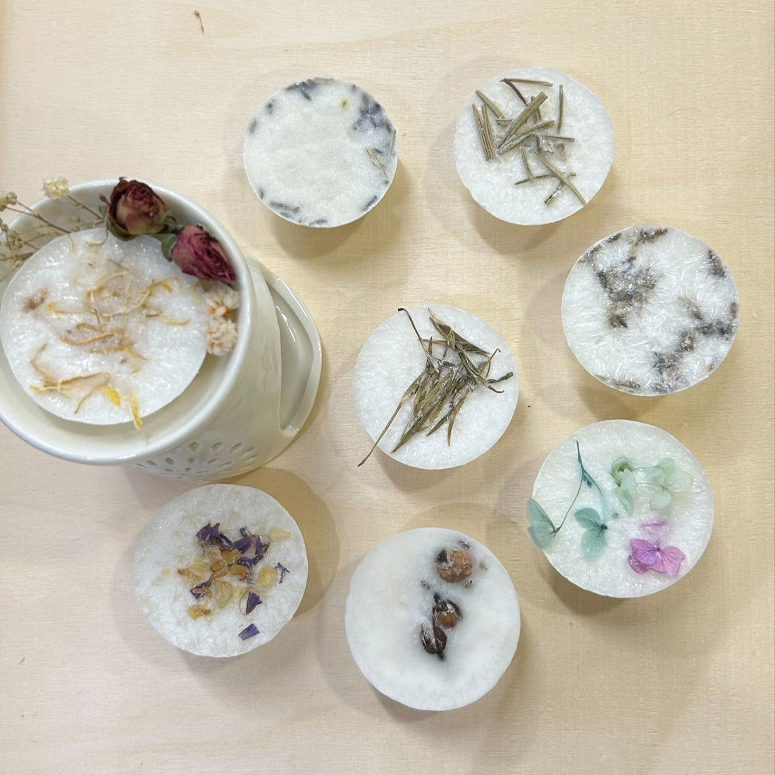 Introduction to Wax Melts: Benefits & How to Use Them