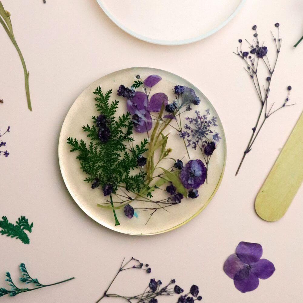 Craftiviti Experience Centre - 30 to 45mins per kit (Experience Fee does not include the kit) Resin art coaster
